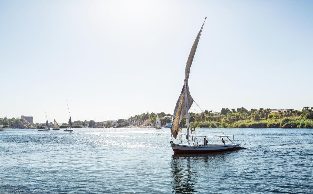 Obelisk Nile Hotel Асуан Екстериор снимка